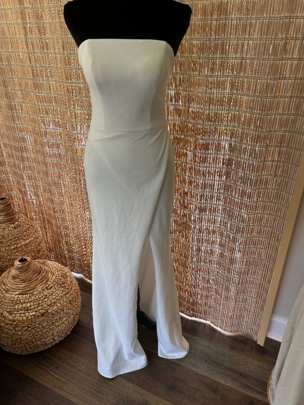NWT Aqua Formal Ladies Ivory Gown